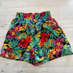 Blue cabana vintage women’s floral Hawaiian shorts‎